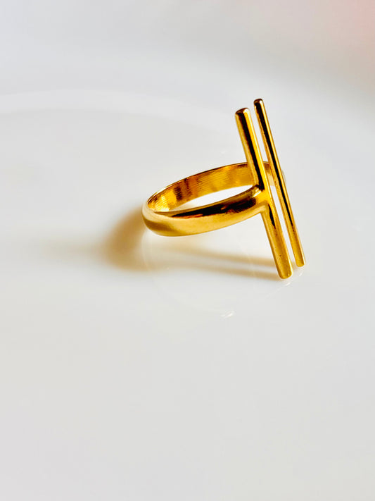 Sassy Bee Anti-Tarnish Ring