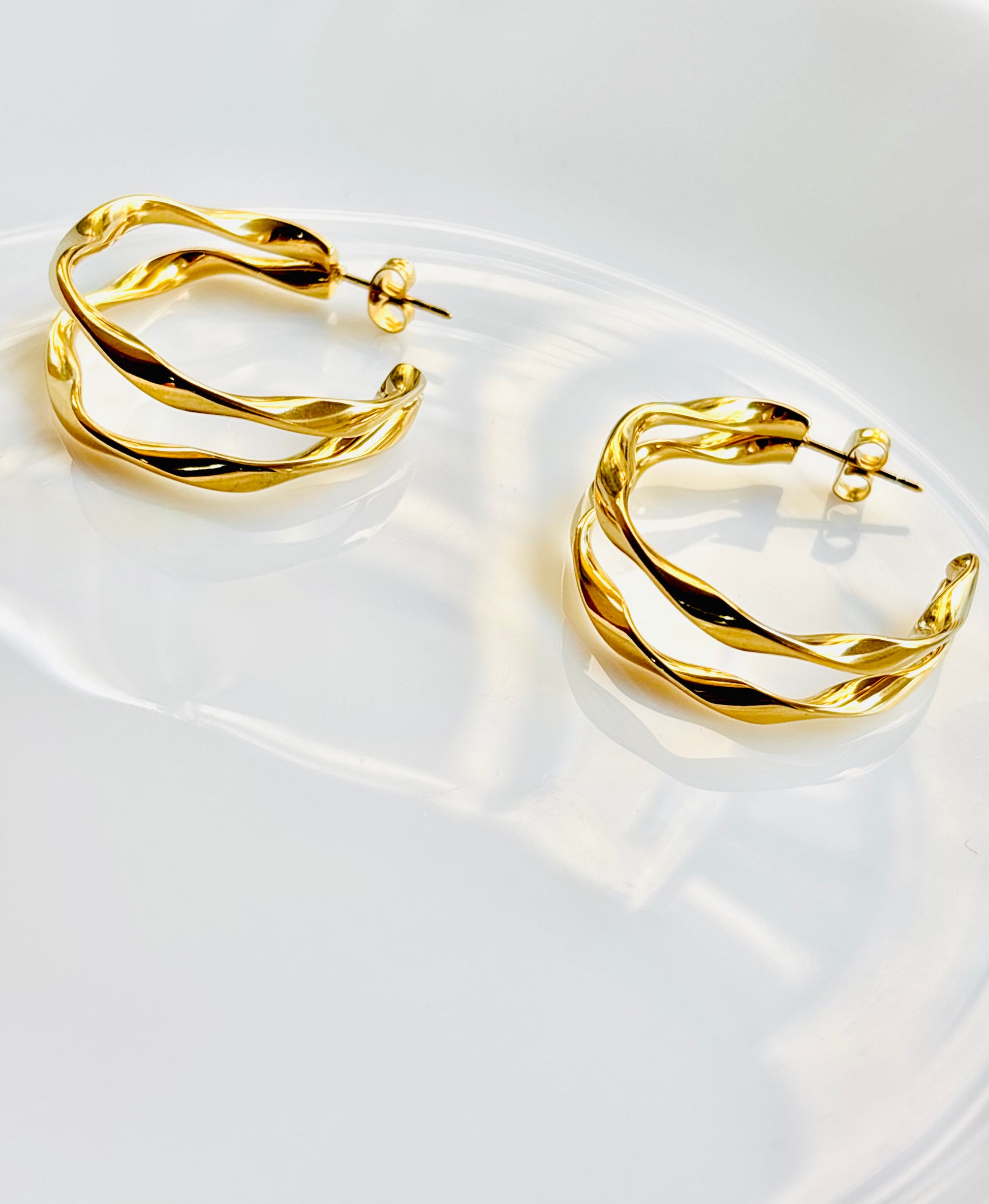 anti tarnish, non-allergic, hypoallergenic , loops, earrings