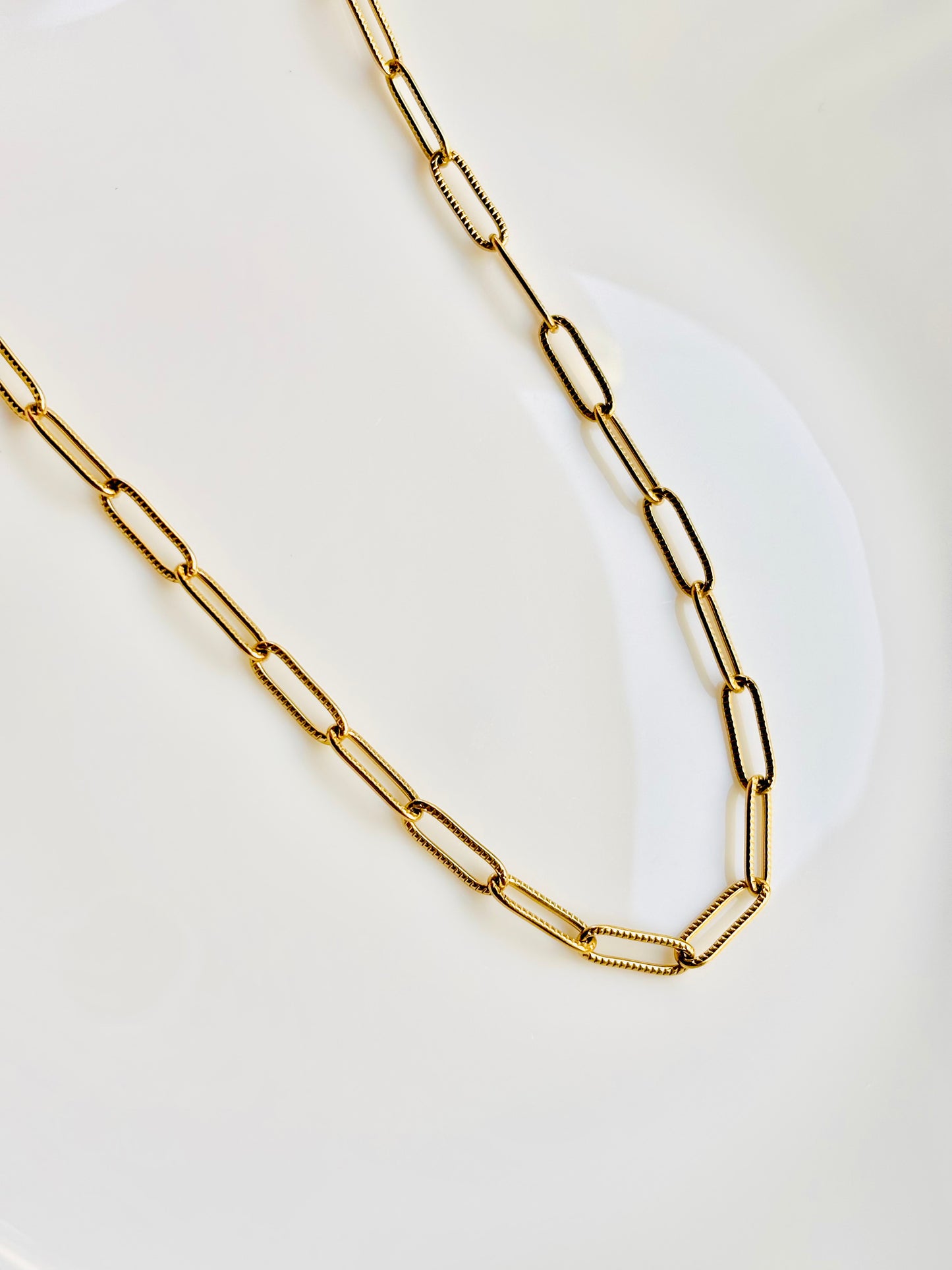 Gold chain necklace, with pattern, shiny, anti tarnish, waterproof, rust free