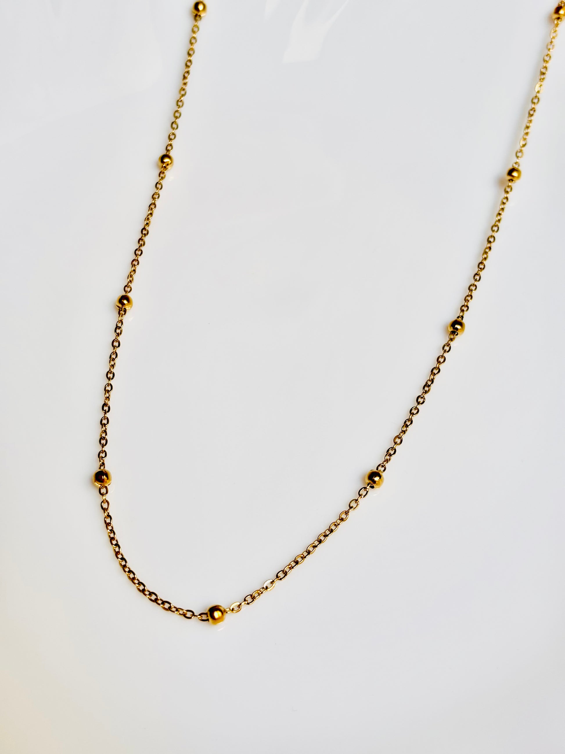 golden chain, necklace, classic, stylish, mom, regular wear