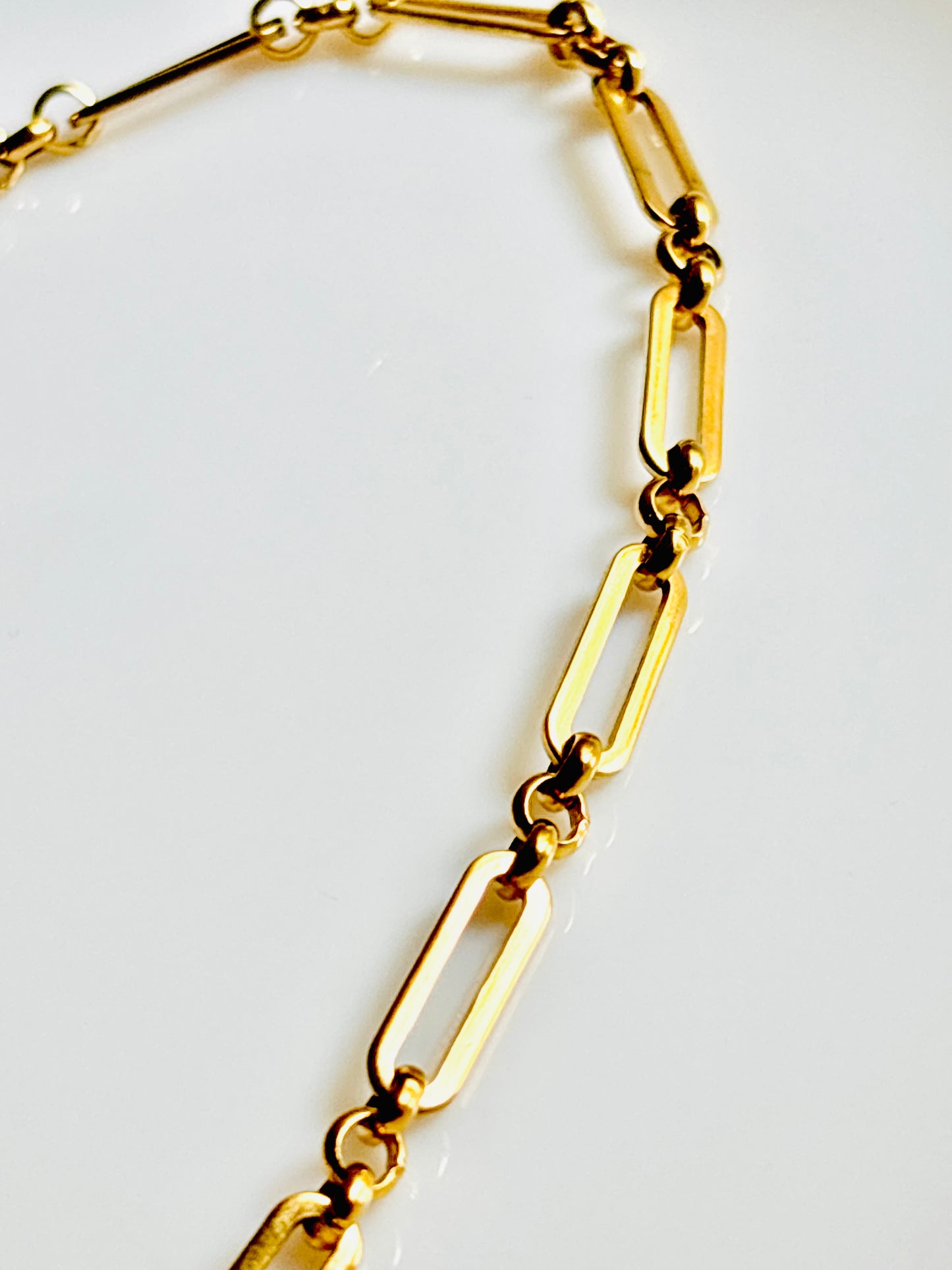 gold-plated, shiny. premium, sleek, gift, dainty, aesthetic, daily wear