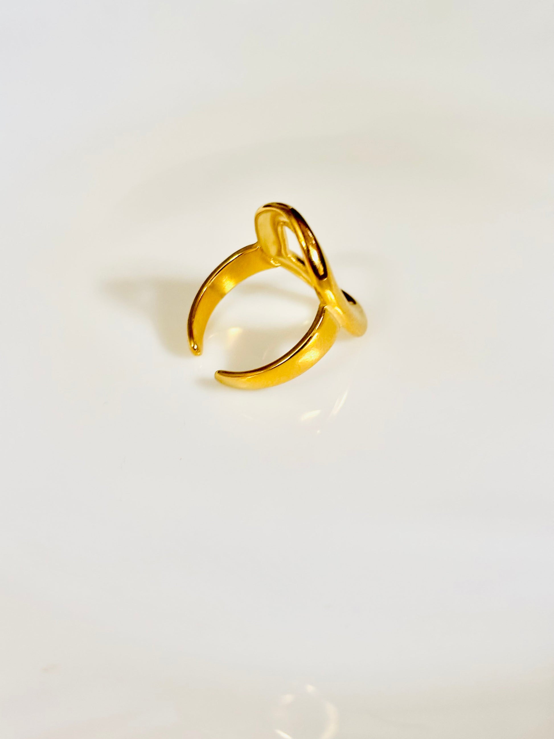 Gold ring; cute; adjustable; elegant; fit; safe on skin