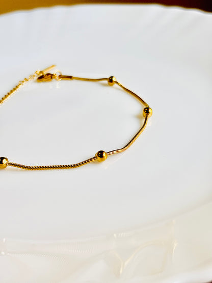 Dainty Dots Anti Tarnish Bracelet