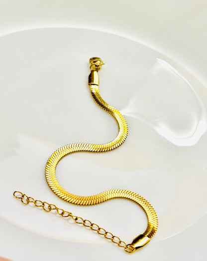 Base-sick Snake Bracelet (4mm)