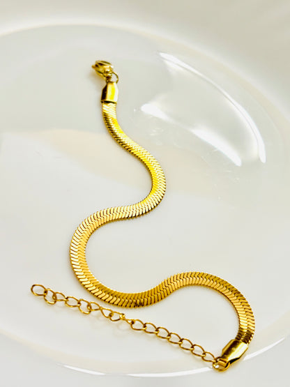 Base-sick Snake Bracelet (4mm)