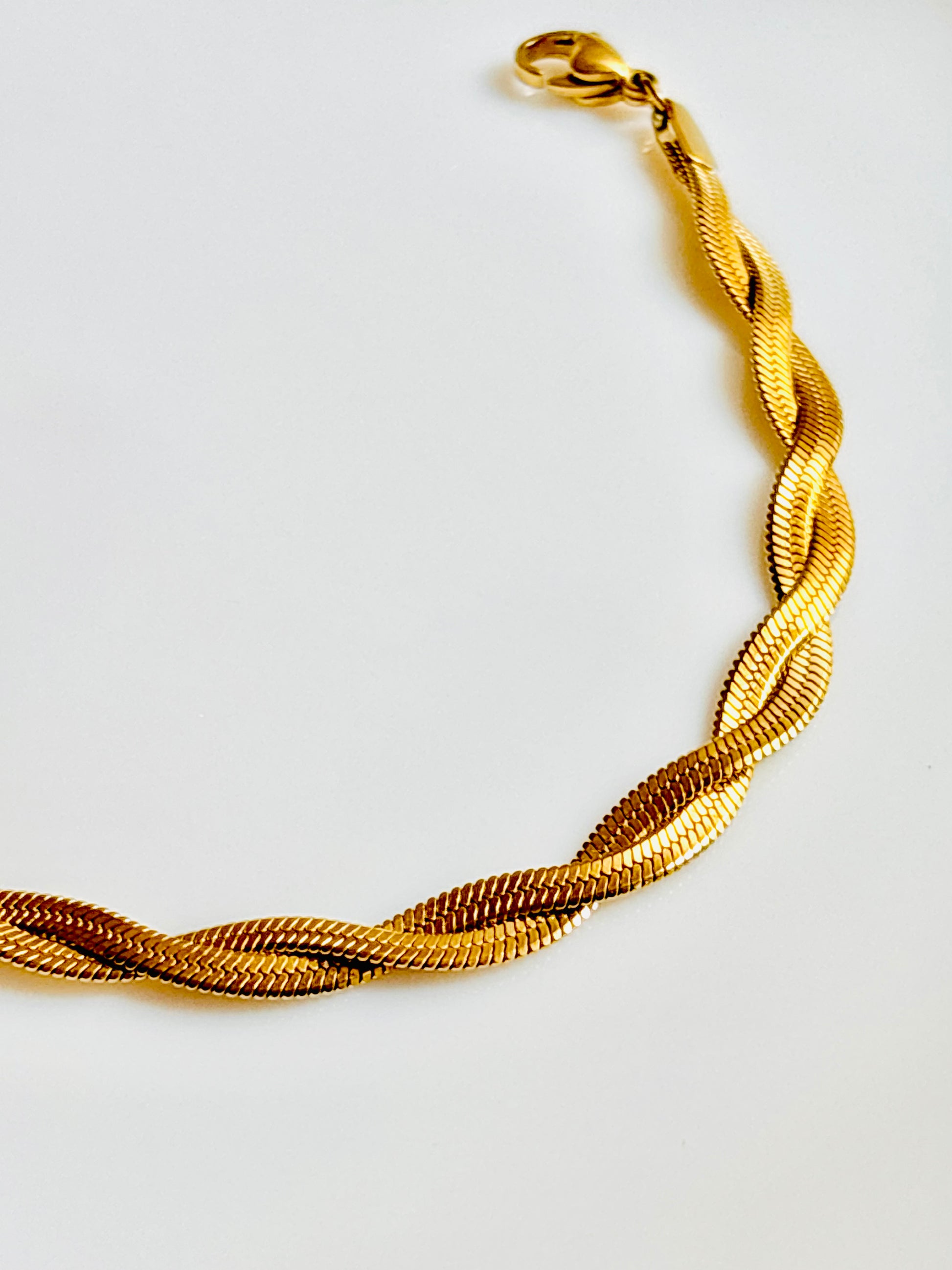 dainty, daily wear, shiny, classy, aesthetic, jewelry