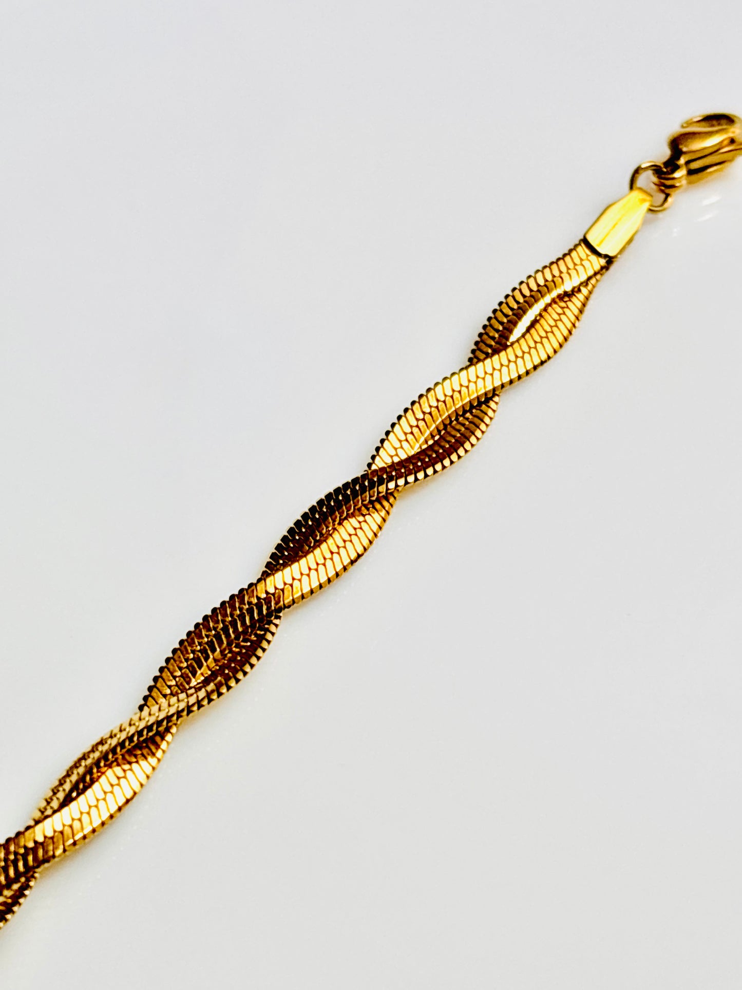 snake tangle, bracelet, waterproof, classic, sleek